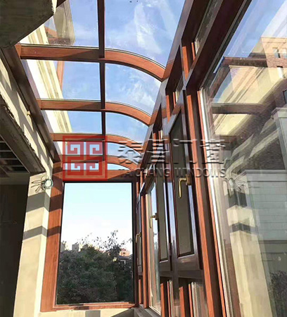 ���̰���